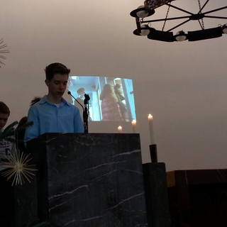 w-godi-videoanspiel-1 Montessori-Schulzentrum Leipzig - Neuigkeiten - Schüler gestalten Weihnachtsgottesdienst